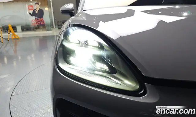 Porsche Cayenne 2022 3.0 автомат (гидро), миниатюра 8 Porsche Cayenne 2022 3.0 автомат (гидро), миниатюра 8