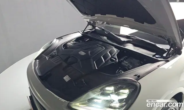Porsche Cayenne 2022 3.0 автомат (гидро), миниатюра 10 Porsche Cayenne 2022 3.0 автомат (гидро), миниатюра 10
