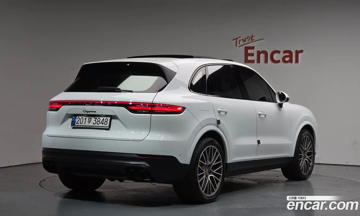 Porsche Cayenne 2022 3.0 автомат (гидро), фото 1 Porsche Cayenne 2022 3.0 автомат (гидро), фото 1