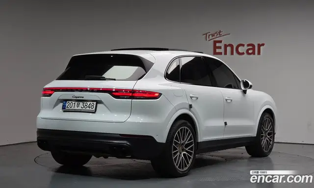 Porsche Cayenne, 2022, 48 732 км