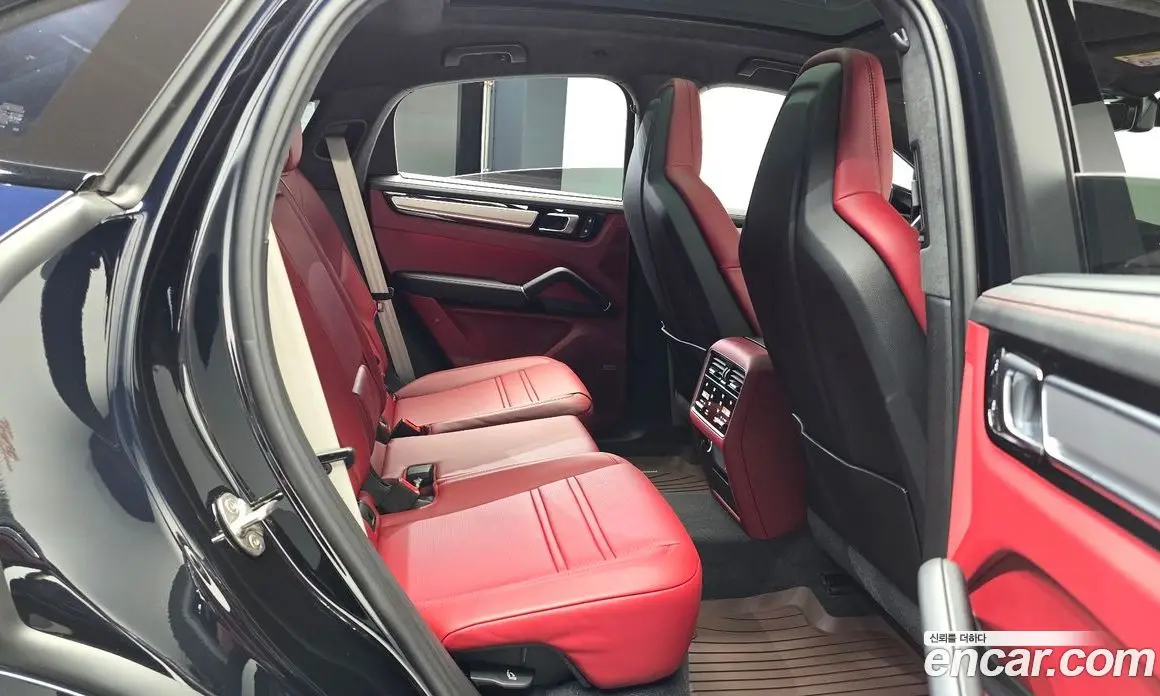 Porsche Cayenne 2023 3.0 автомат (гидро), фото 17 Porsche Cayenne 2023 3.0 автомат (гидро), фото 17