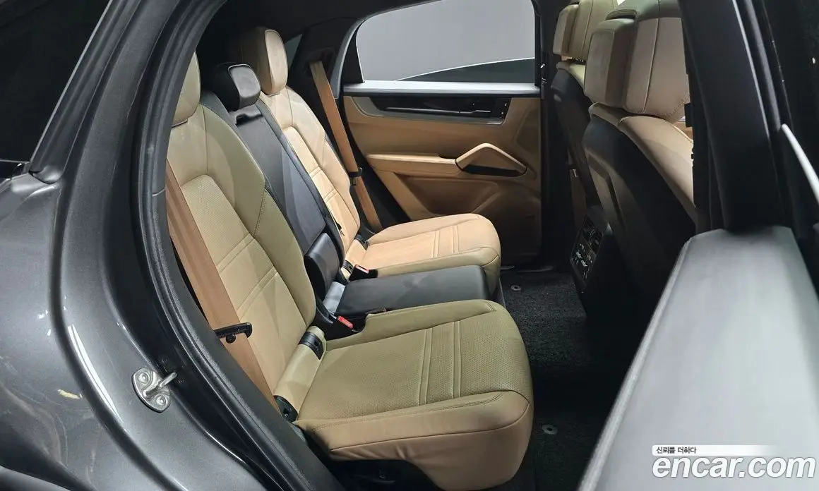 Porsche Cayenne 2024 3.0 автомат (гидро), фото 17