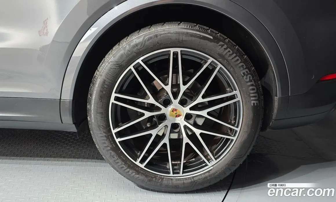 Porsche Cayenne 2024 3.0 автомат (гидро), фото 7