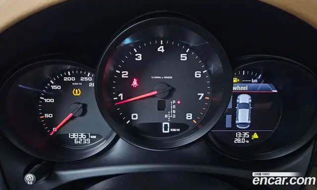 Porsche Macan 2015 2.0 автомат (гидро), миниатюра 10