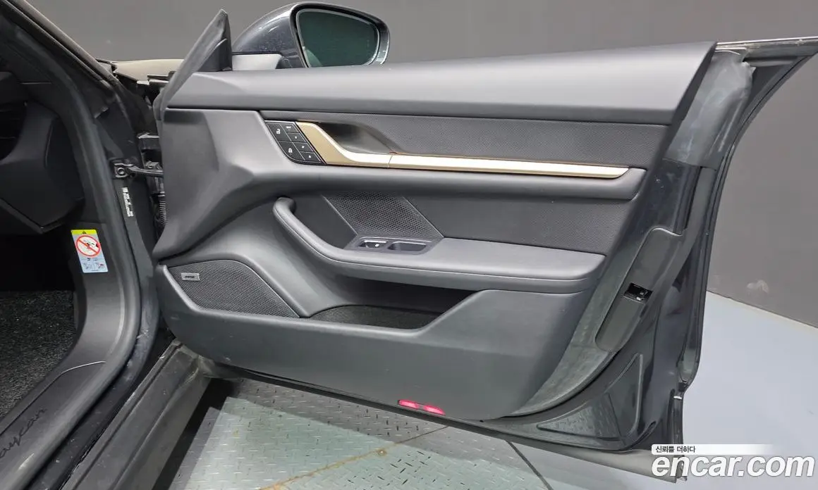 Porsche Taycan 2022 0.1 автомат (гидро), фото 14 Porsche Taycan 2022 0.1 автомат (гидро), фото 14
