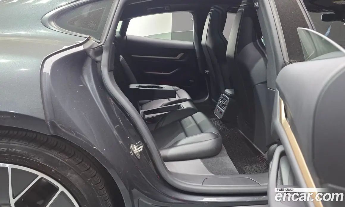 Porsche Taycan 2022 0.1 автомат (гидро), фото 17 Porsche Taycan 2022 0.1 автомат (гидро), фото 17