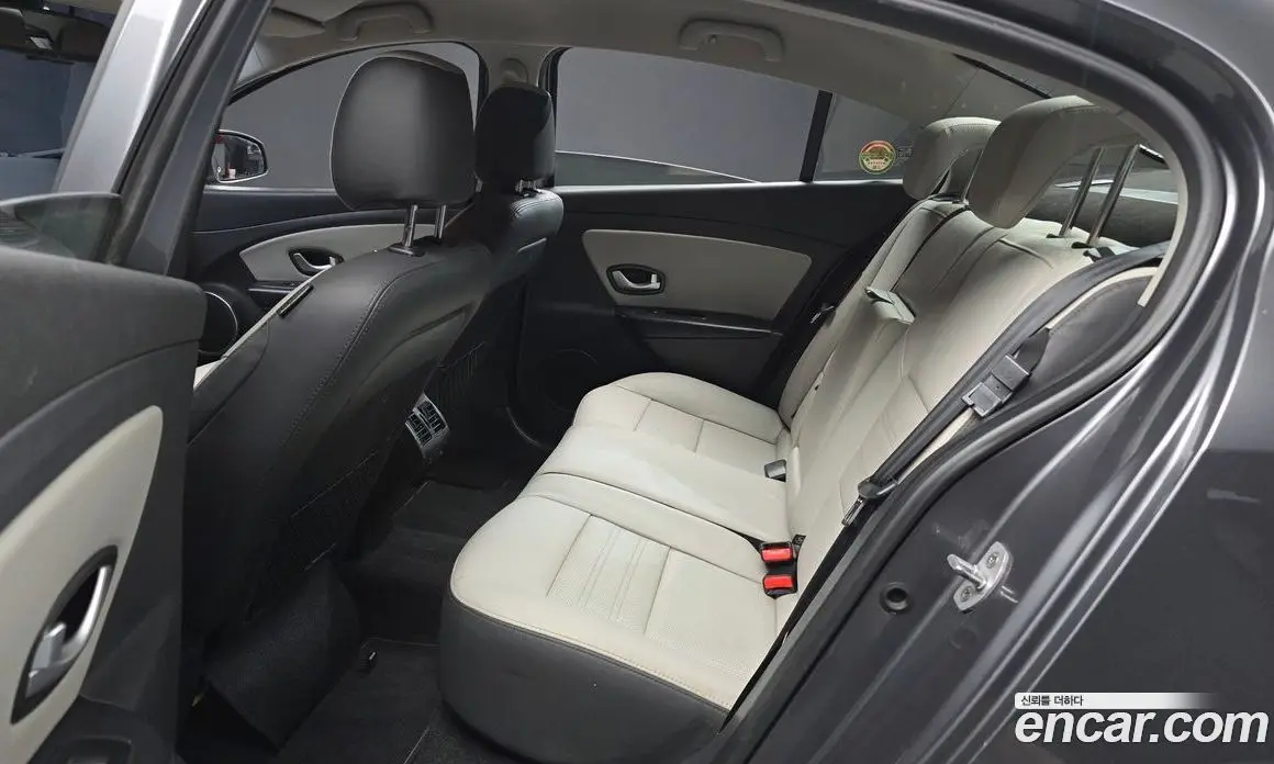 Renault (Samsung) SM3 2018 0.1 автомат (гидро), фото 16 Renault (Samsung) SM3 2018 0.1 автомат (гидро), фото 16