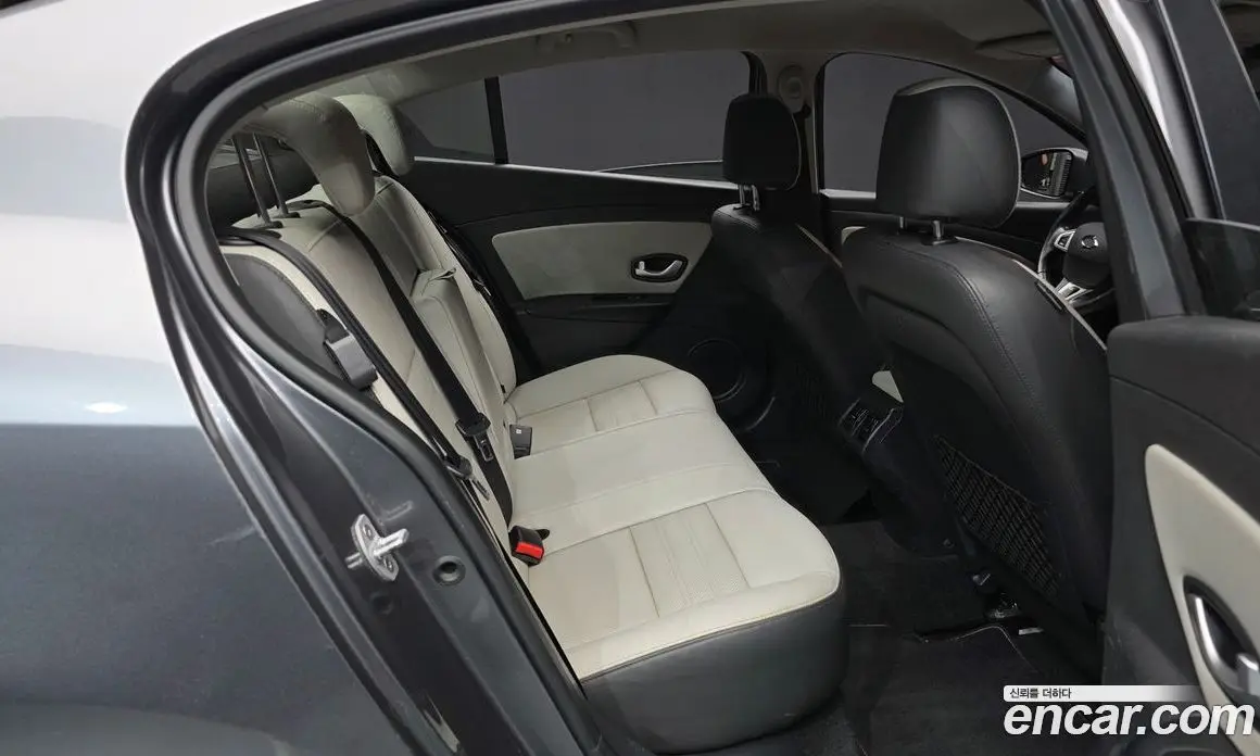 Renault (Samsung) SM3 2018 0.1 автомат (гидро), фото 18 Renault (Samsung) SM3 2018 0.1 автомат (гидро), фото 18