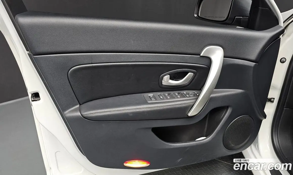 Renault (Samsung) SM5 2018 2.0 автомат (гидро), фото 14 Renault (Samsung) SM5 2018 2.0 автомат (гидро), фото 14