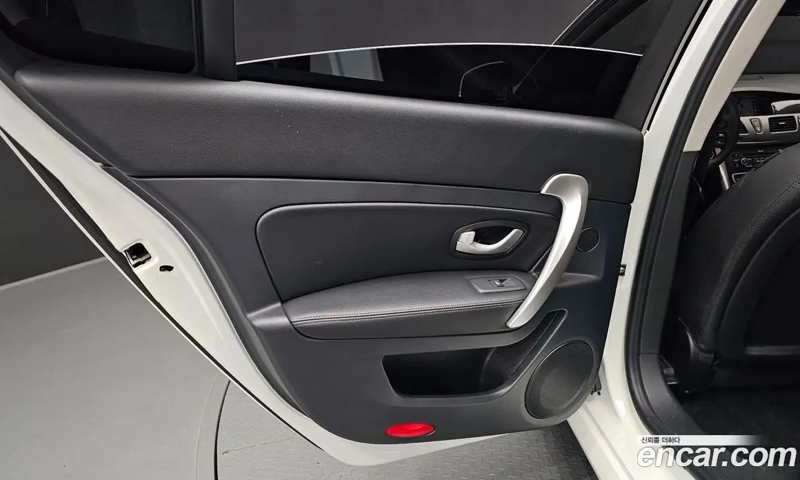 Renault (Samsung) SM5 2018 2.0 автомат (гидро), фото 15 Renault (Samsung) SM5 2018 2.0 автомат (гидро), фото 15