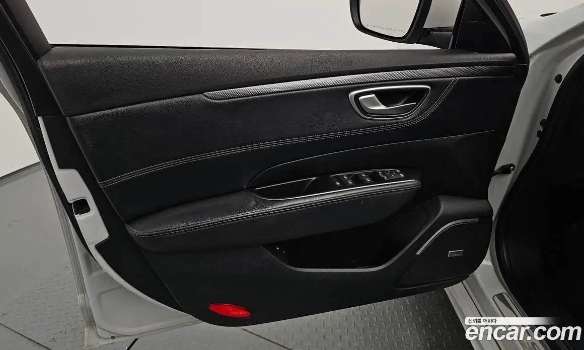 Renault (Samsung) SM6 2017 2.0 автомат (гидро), фото 14 Renault (Samsung) SM6 2017 2.0 автомат (гидро), фото 14