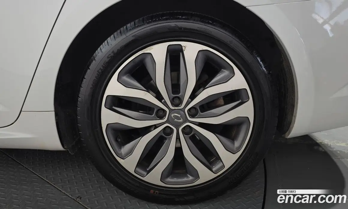 Renault (Samsung) SM6 2017 2.0 автомат (гидро), фото 7 Renault (Samsung) SM6 2017 2.0 автомат (гидро), фото 7