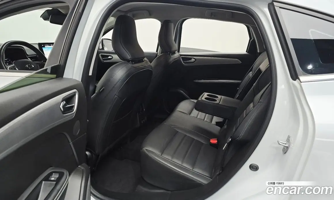 Renault (Samsung) XM3 2023 1.6 автомат (гидро), фото 17 Renault (Samsung) XM3 2023 1.6 автомат (гидро), фото 17