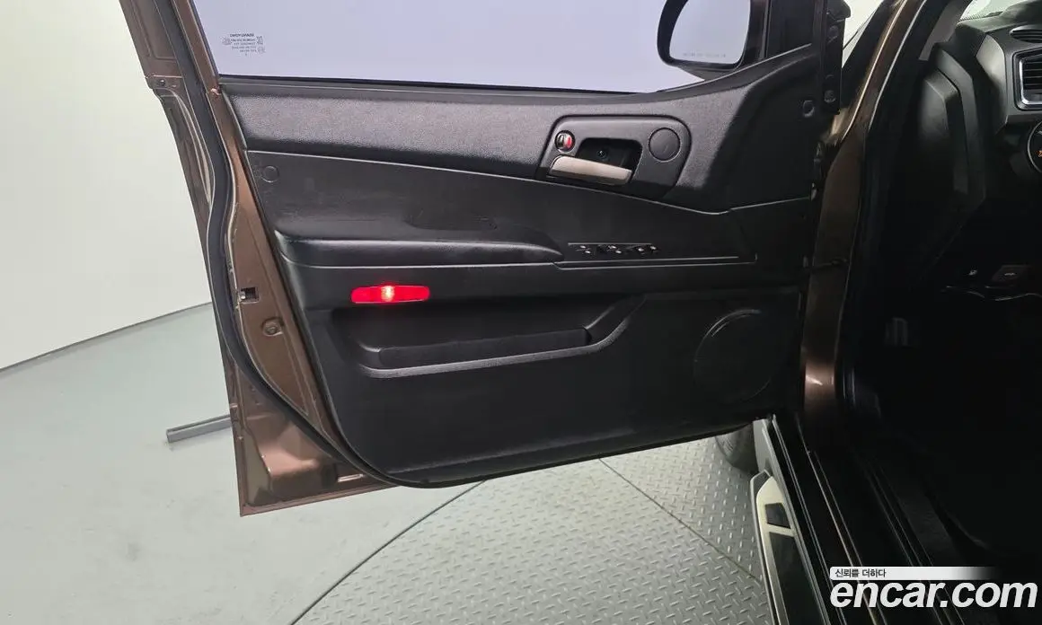 SsangYong Korando 2016 2.2 автомат (гидро), фото 14