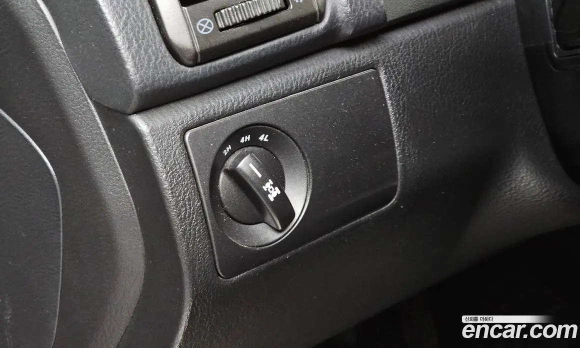 SsangYong Rexton 2013 2.0 автомат (гидро), фото 20