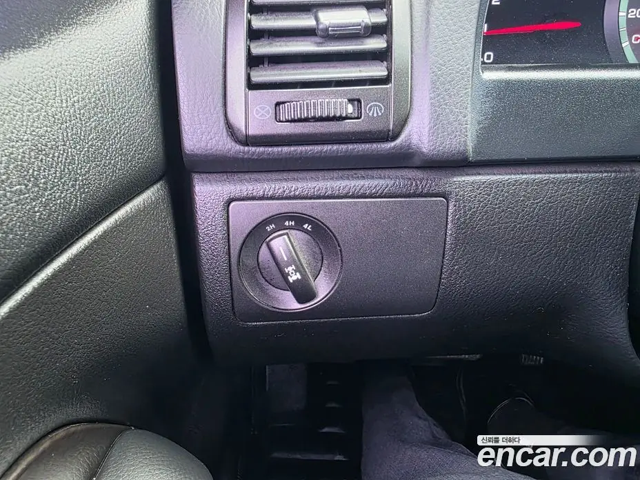 SsangYong Rexton 2014 2.0 автомат (гидро), фото 13 SsangYong Rexton 2014 2.0 автомат (гидро), фото 13