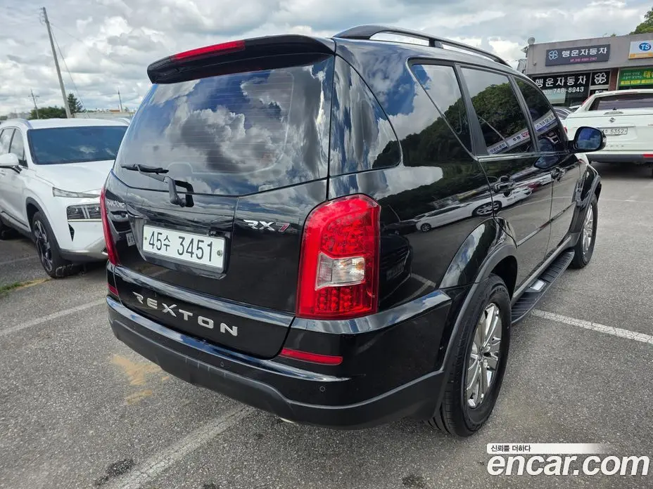 SsangYong Rexton 2014 2.0 автомат (гидро), фото 4 SsangYong Rexton 2014 2.0 автомат (гидро), фото 4