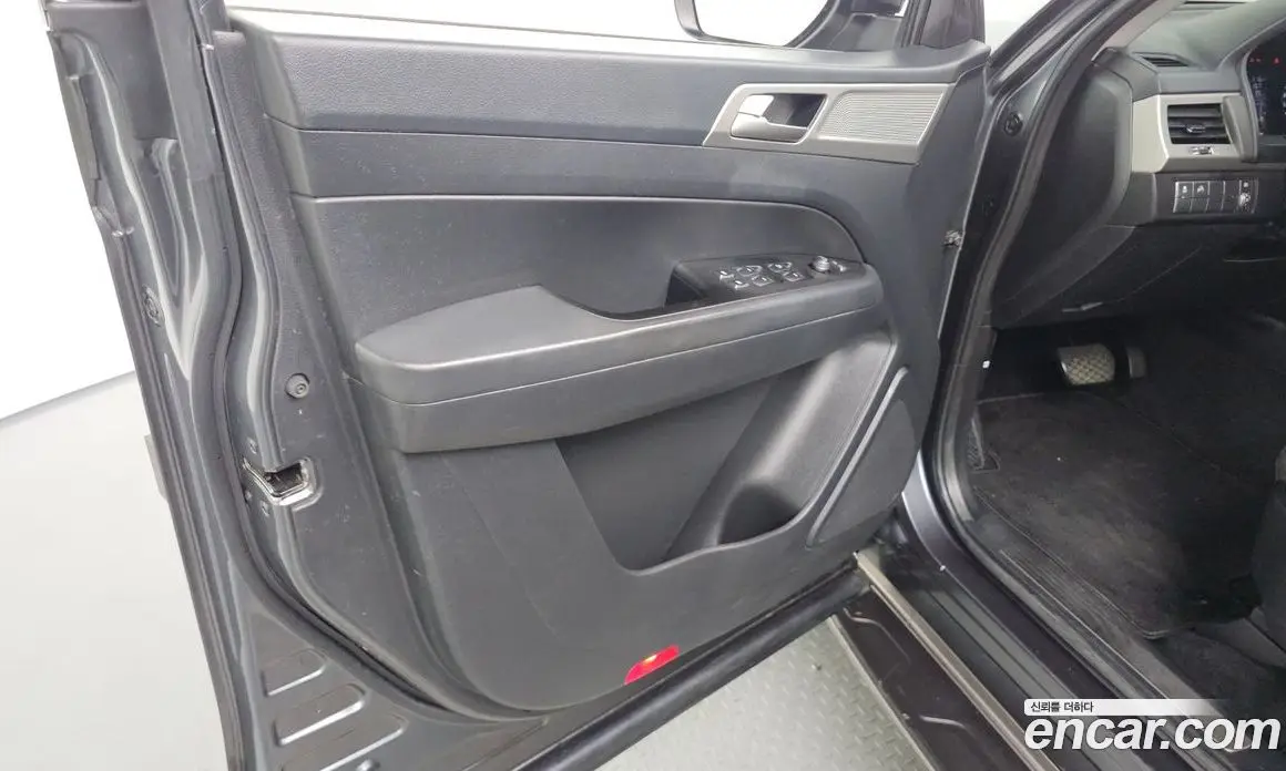 SsangYong Rexton 2018 2.2 автомат (гидро), фото 14