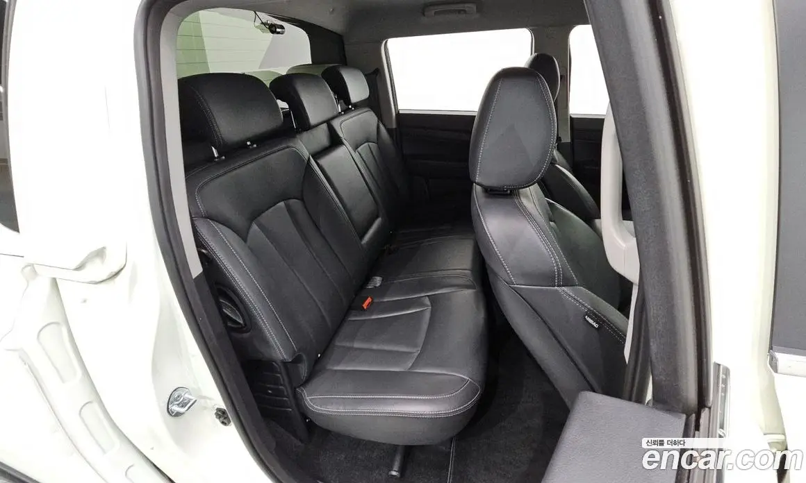 SsangYong Rexton 2018 2.2 автомат (гидро), фото 11