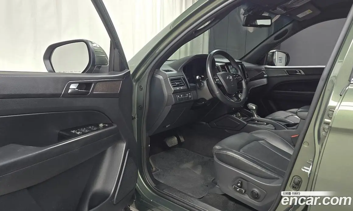 SsangYong Rexton 2023 2.2 автомат (гидро), фото 13