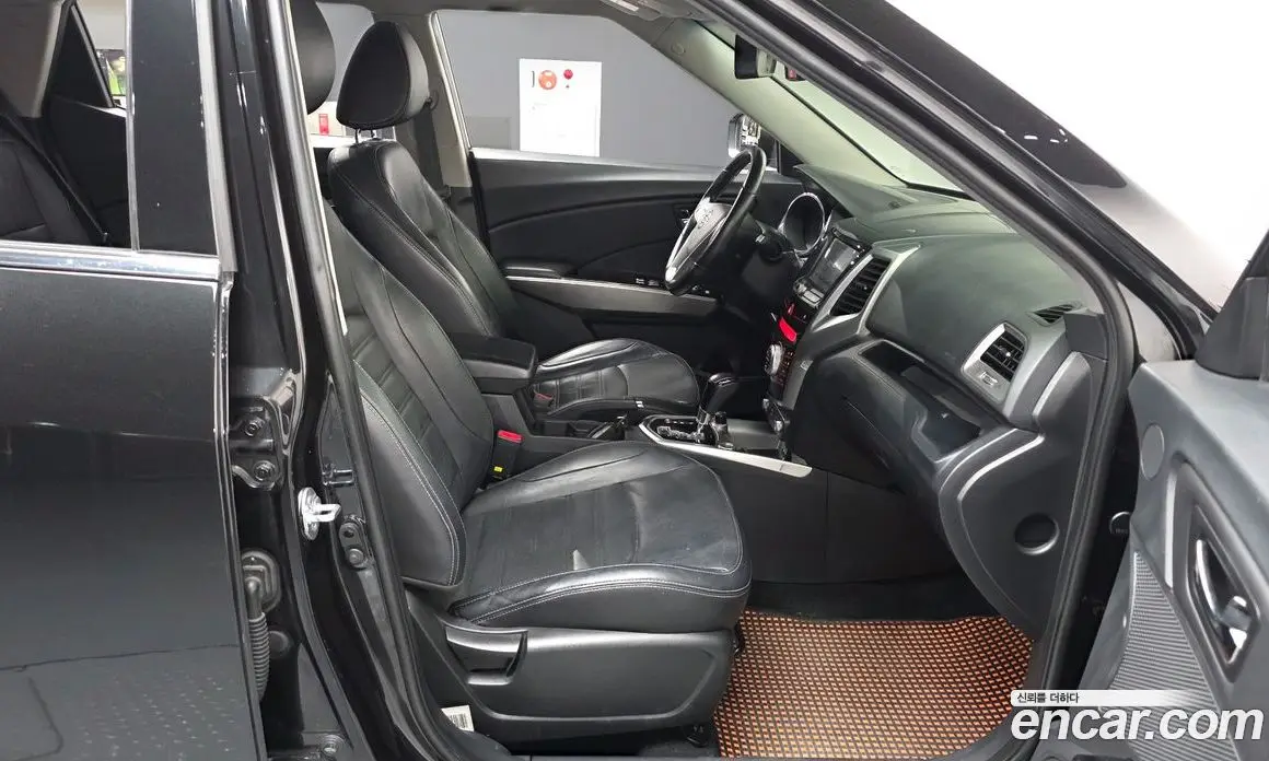 SsangYong TIBOLI 2015 1.6 автомат (гидро), фото 17
