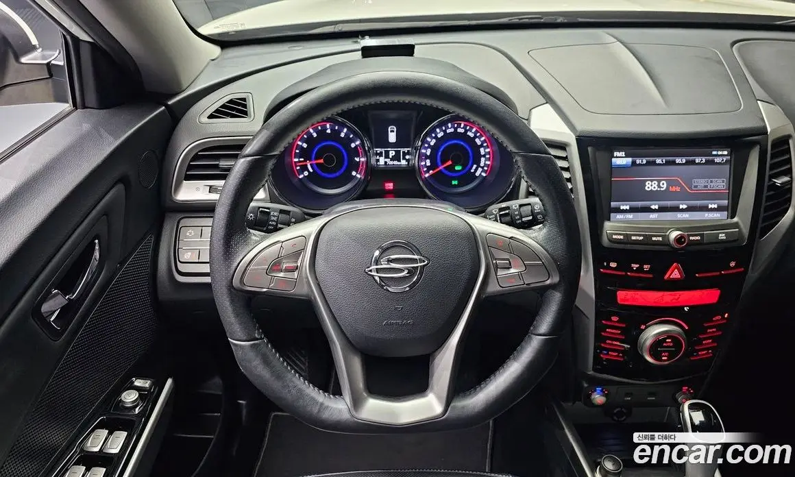 SsangYong TIBOLI 2015 1.6 автомат (гидро), фото 18
