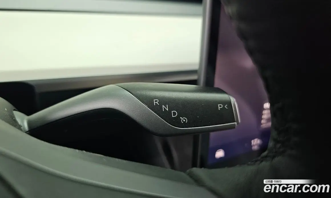 Tesla Model Y 2022 0.2 автомат (гидро), фото 9