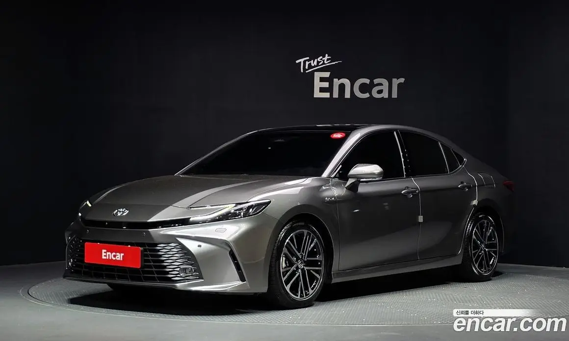 Toyota Camry 2025 2.5 автомат (гидро), фото 1 Toyota Camry 2025 2.5 автомат (гидро), фото 1