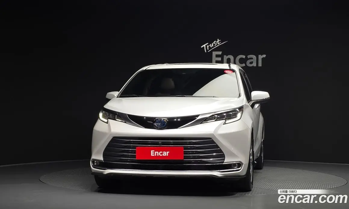 Toyota Sienna 2022 2.5 автомат (гидро), фото 3