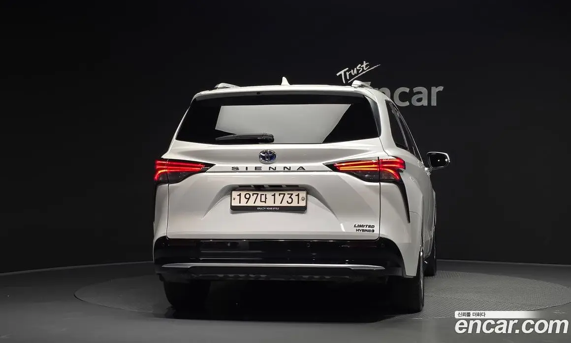 Toyota Sienna 2022 2.5 автомат (гидро), фото 4
