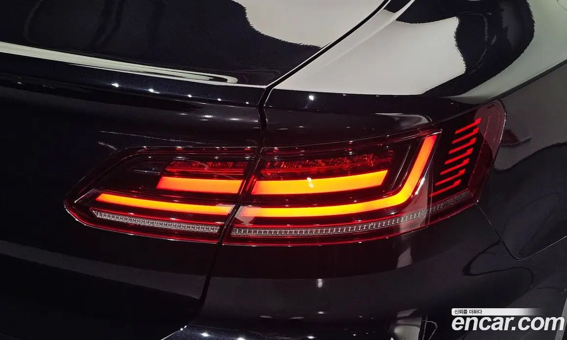 Volkswagen Arteon 2019 2.0 автомат (гидро), фото 8 Volkswagen Arteon 2019 2.0 автомат (гидро), фото 8