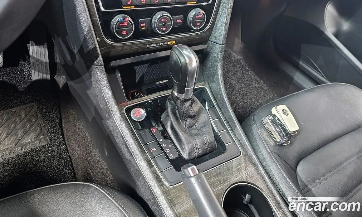 Volkswagen Passat 2018 2.0 автомат (гидро), фото 12 Volkswagen Passat 2018 2.0 автомат (гидро), фото 12