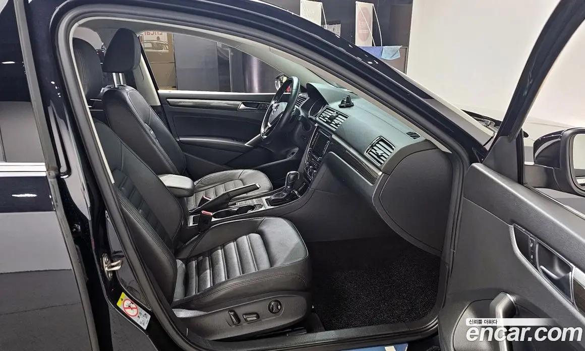 Volkswagen Passat 2018 2.0 автомат (гидро), фото 18 Volkswagen Passat 2018 2.0 автомат (гидро), фото 18