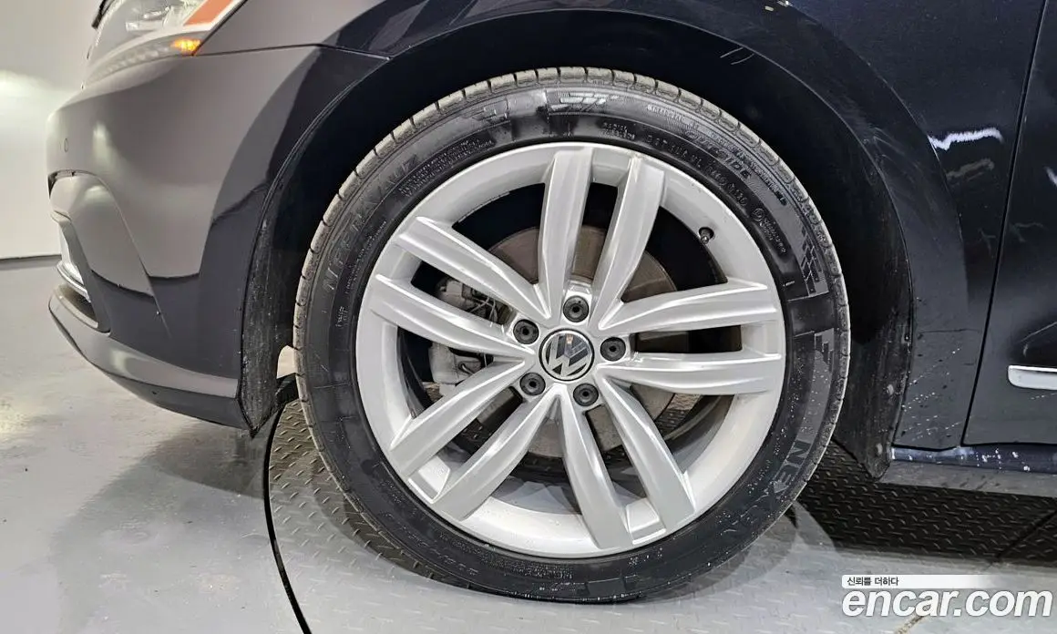 Volkswagen Passat 2018 2.0 автомат (гидро), фото 5 Volkswagen Passat 2018 2.0 автомат (гидро), фото 5