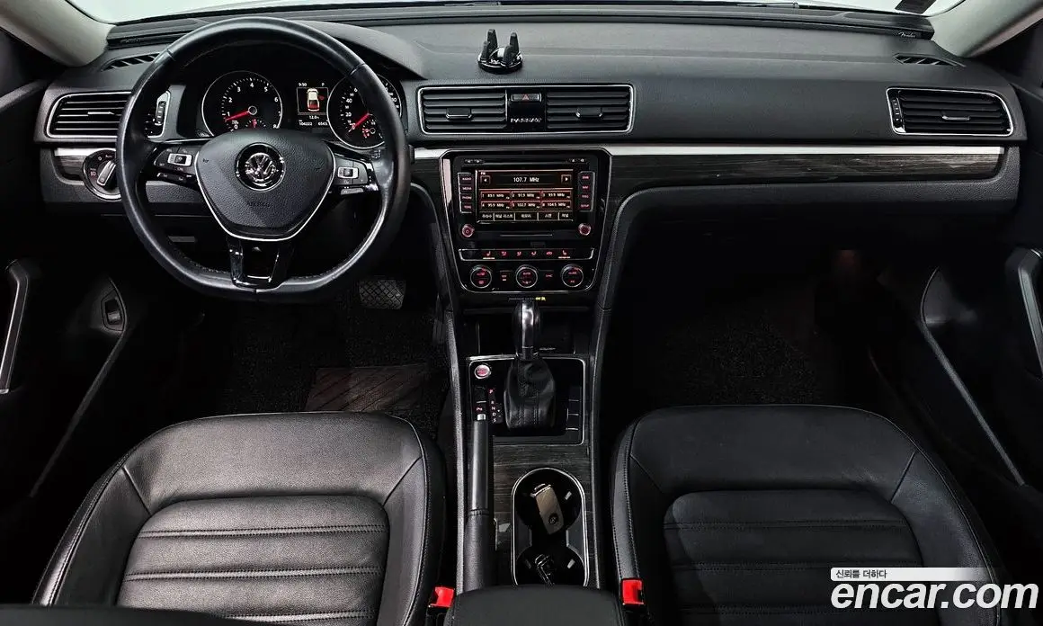 Volkswagen Passat 2018 2.0 автомат (гидро), фото 10 Volkswagen Passat 2018 2.0 автомат (гидро), фото 10