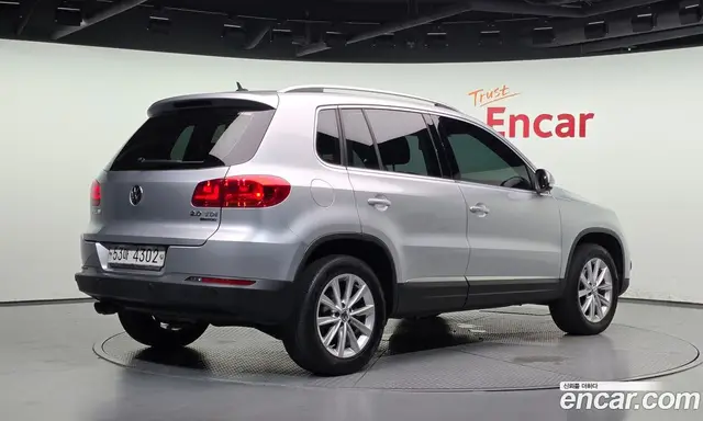 Volkswagen Tiguan 2015 2.0 автомат (гидро), миниатюра 2 Volkswagen Tiguan 2015 2.0 автомат (гидро), миниатюра 2