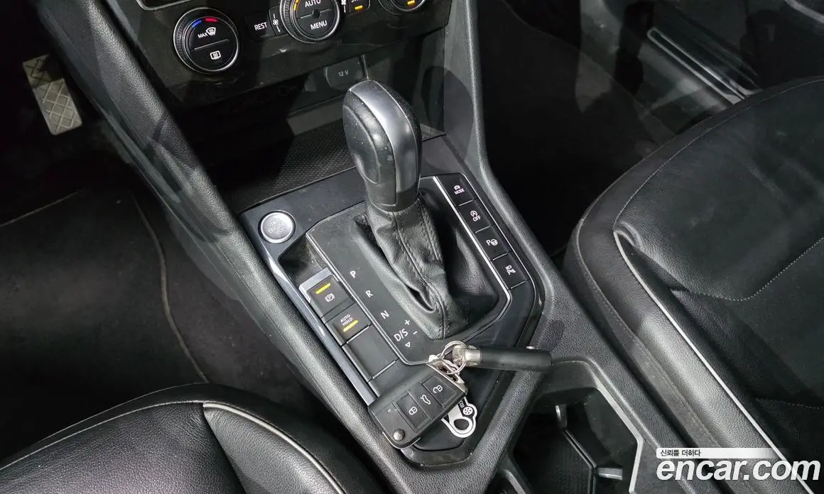 Volkswagen Tiguan 2020 2.0 автомат (гидро), фото 12 Volkswagen Tiguan 2020 2.0 автомат (гидро), фото 12