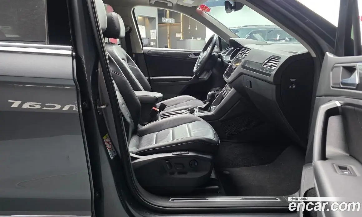Volkswagen Tiguan 2020 2.0 автомат (гидро), фото 16 Volkswagen Tiguan 2020 2.0 автомат (гидро), фото 16