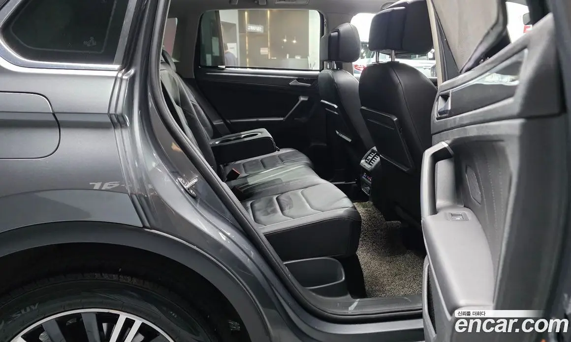 Volkswagen Tiguan 2020 2.0 автомат (гидро), фото 17 Volkswagen Tiguan 2020 2.0 автомат (гидро), фото 17