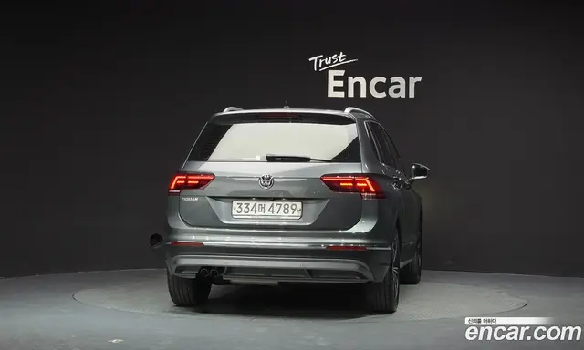 Volkswagen Tiguan 2020 2.0 автомат (гидро), миниатюра 4 Volkswagen Tiguan 2020 2.0 автомат (гидро), миниатюра 4