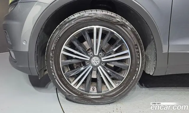 Volkswagen Tiguan 2020 2.0 автомат (гидро), миниатюра 5 Volkswagen Tiguan 2020 2.0 автомат (гидро), миниатюра 5