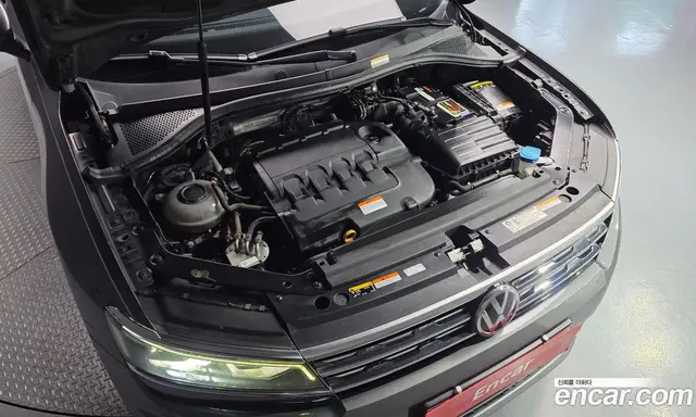 Volkswagen Tiguan 2020 2.0 автомат (гидро), миниатюра 6 Volkswagen Tiguan 2020 2.0 автомат (гидро), миниатюра 6