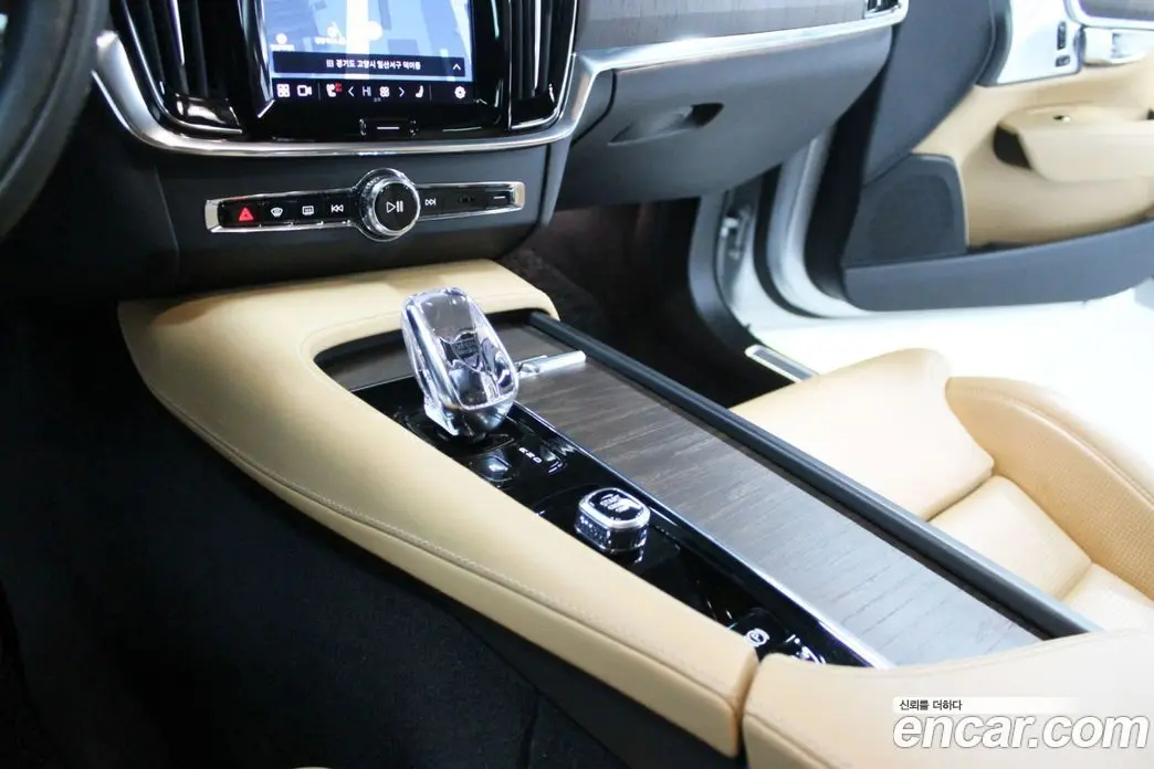 Volvo S90 2021 2.0 автомат (гидро), фото 15