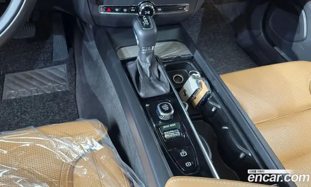 Volvo V60 2019 2.0 автомат (гидро), миниатюра 9 Volvo V60 2019 2.0 автомат (гидро), миниатюра 9