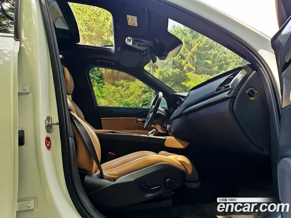 Volvo XC90 2021 2.0 автомат (гидро), фото 6