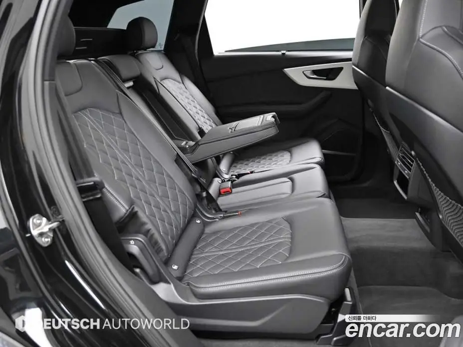Audi Q7 2025 3.0 автомат (гидро), фото 12