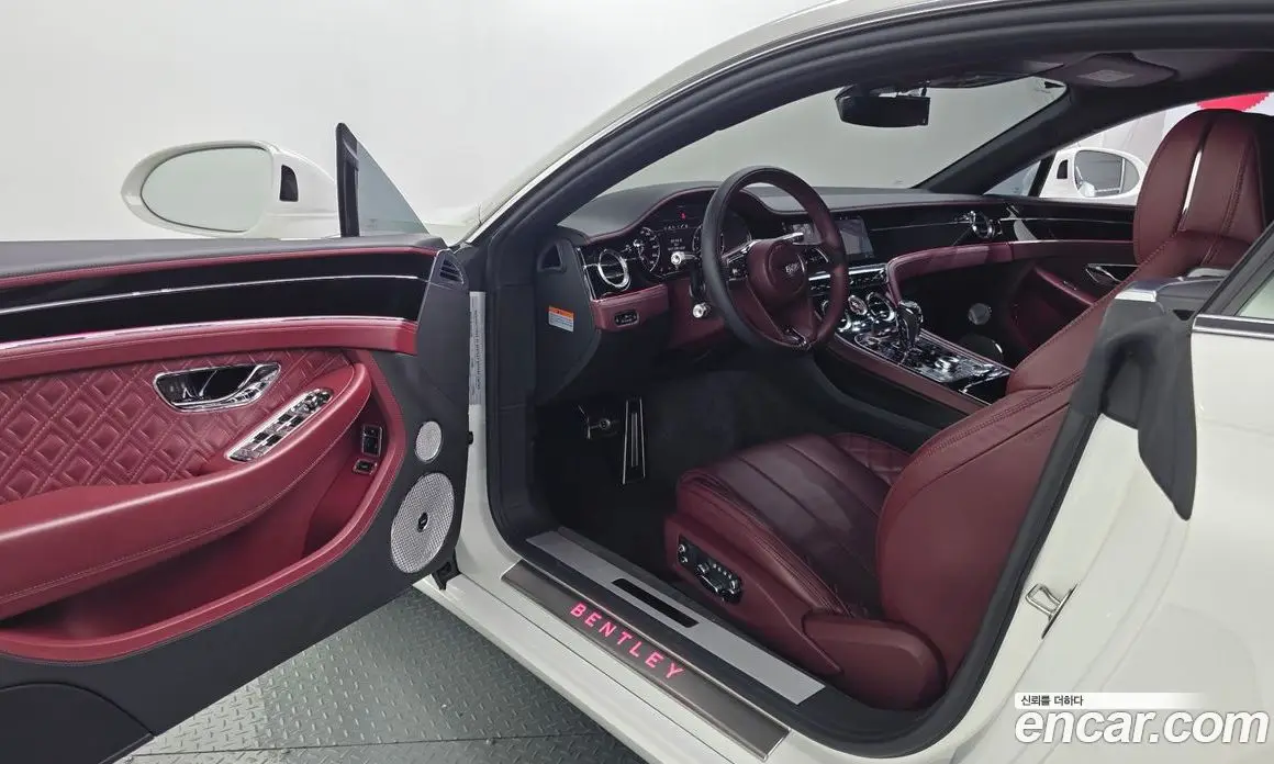 Bentley Continental 2020 4.0 автомат (гидро), фото 13 Bentley Continental 2020 4.0 автомат (гидро), фото 13