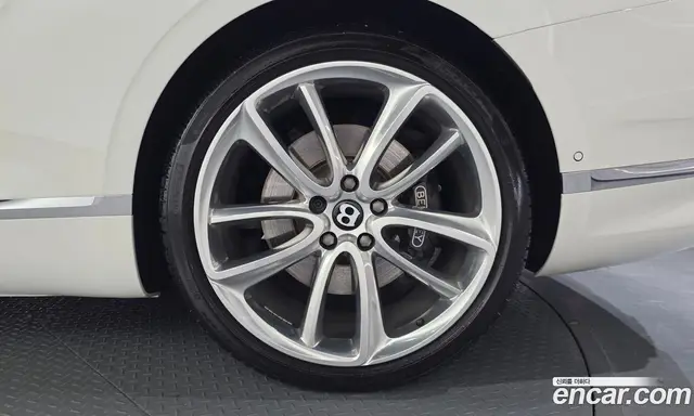 Bentley Continental 2020 4.0 автомат (гидро), миниатюра 7 Bentley Continental 2020 4.0 автомат (гидро), миниатюра 7