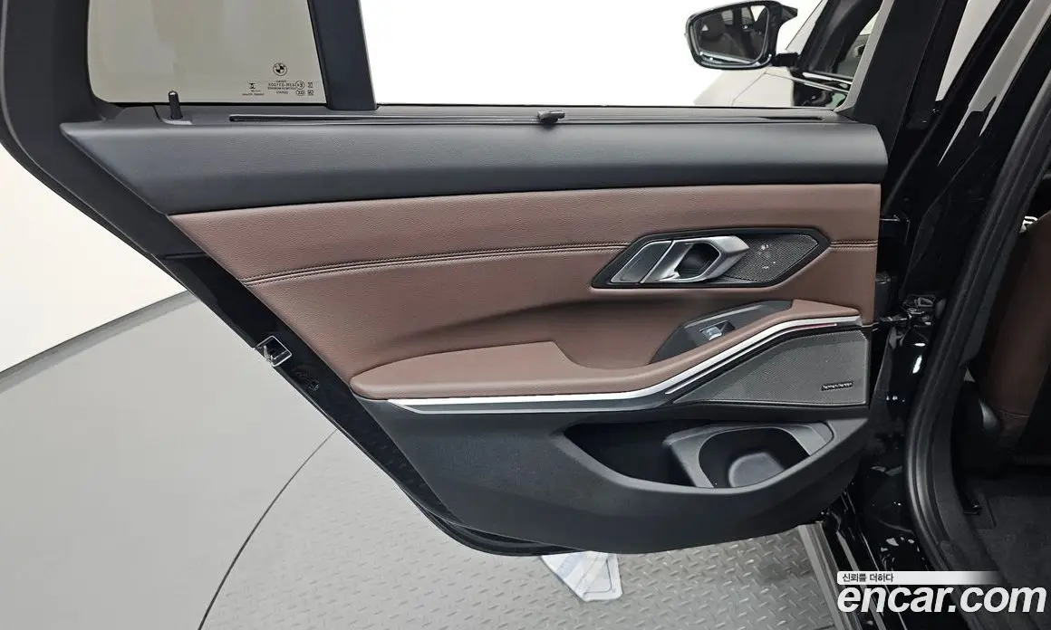 BMW 3 серия 2024 3.0 автомат (гидро), фото 15