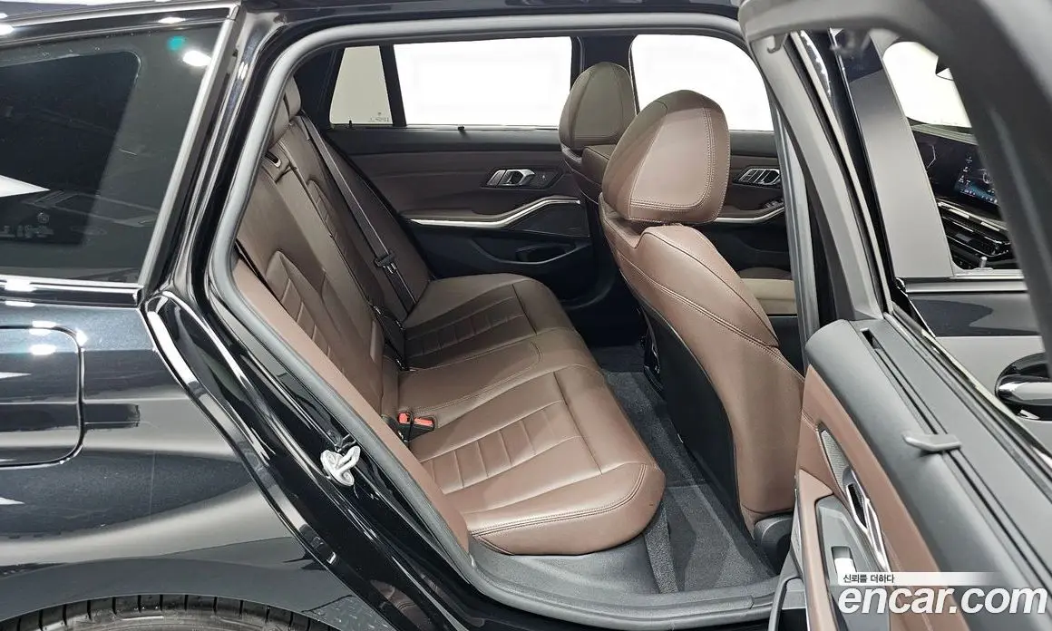BMW 3 серия 2024 3.0 автомат (гидро), фото 17